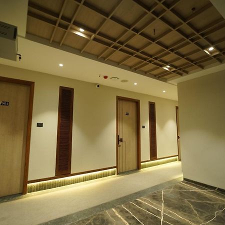 Hotel Laksh Rāipur エクステリア 写真