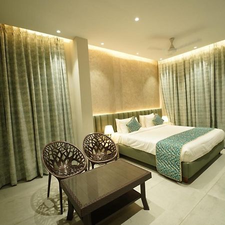 Hotel Laksh Rāipur エクステリア 写真