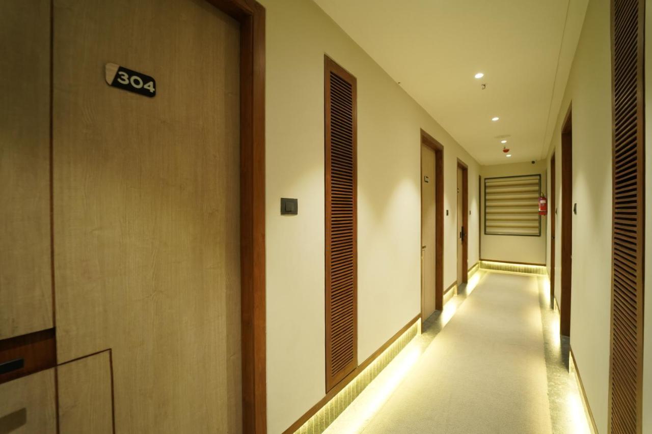 Hotel Laksh Rāipur エクステリア 写真